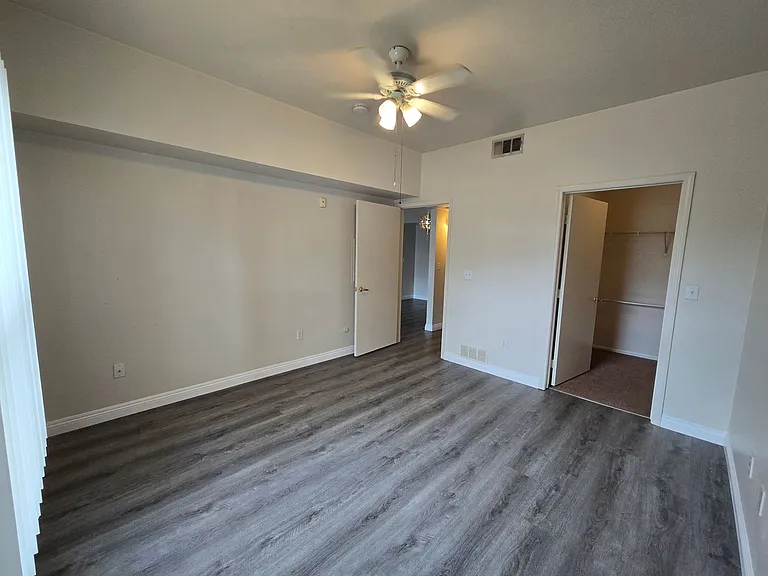 9620 W Russell Rd #1122 — Photo 14