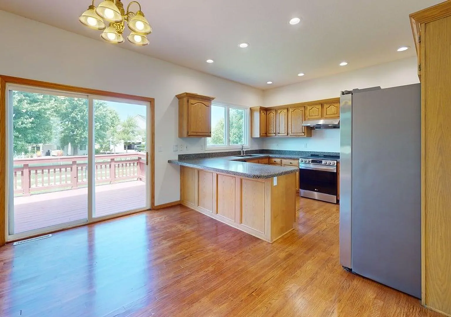 Executive Home in Ames — Photo 4