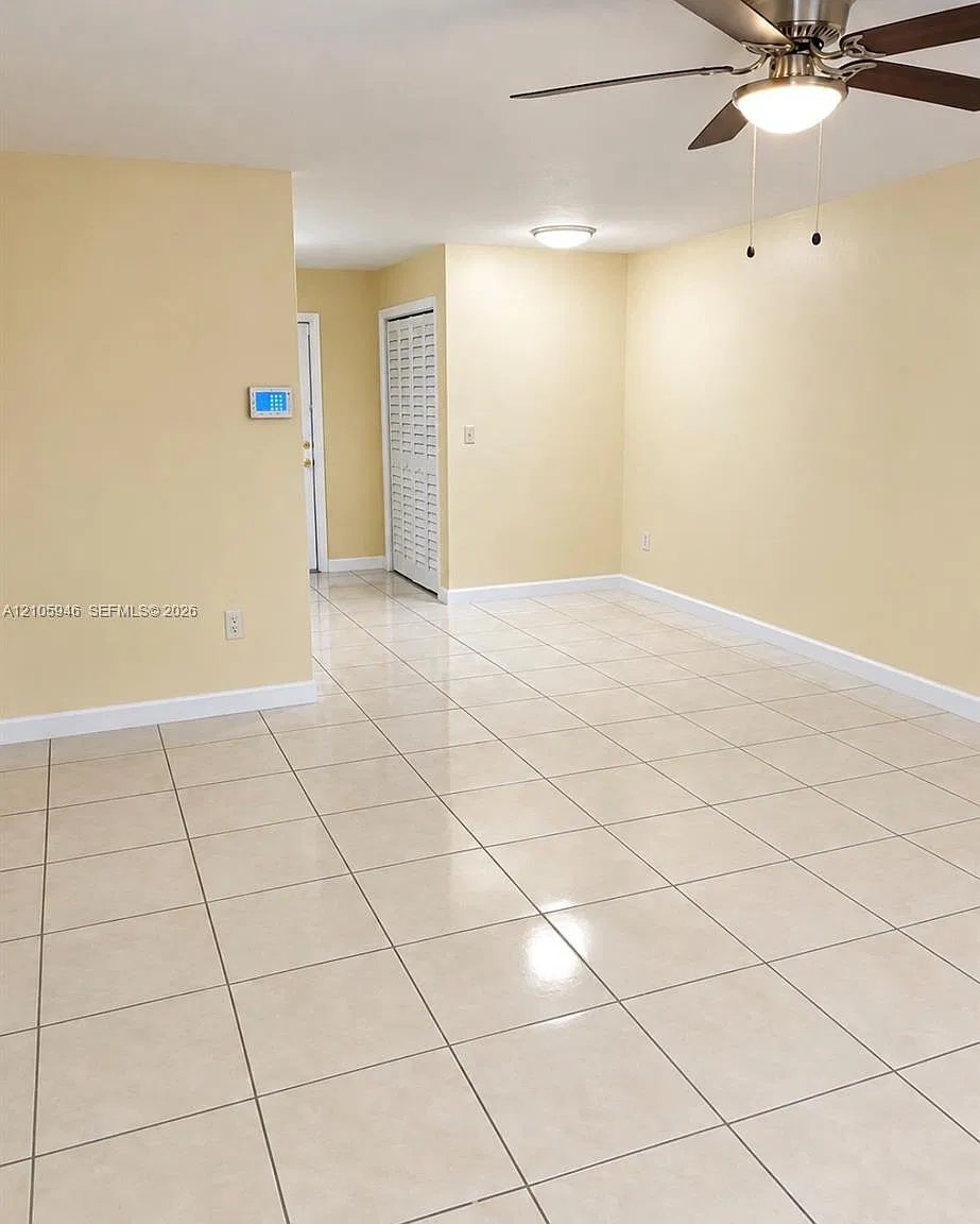 2 bed, 1.0 bath, 1830 sqft, $2,250 — Photo 2