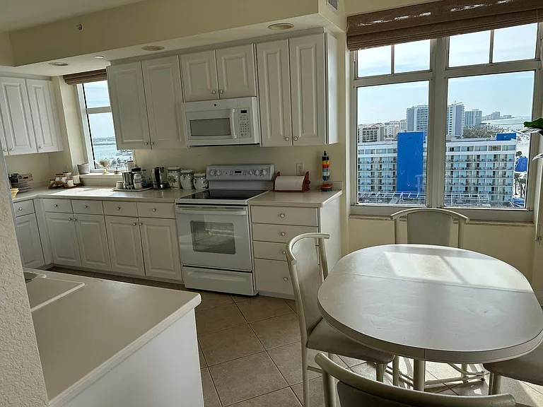 10 Papaya St #1201 — Photo 13