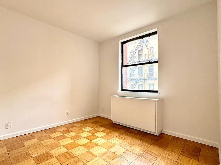 67 E 3rd St #3D — Photo 2