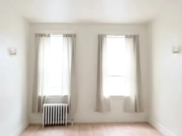 135-137 40th Street image 6 of 11