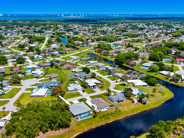 2549 SE Lyman Circle, Port St Lucie, FL 34952