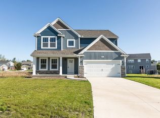 2933 Valley Spring Dr, Caledonia, MI