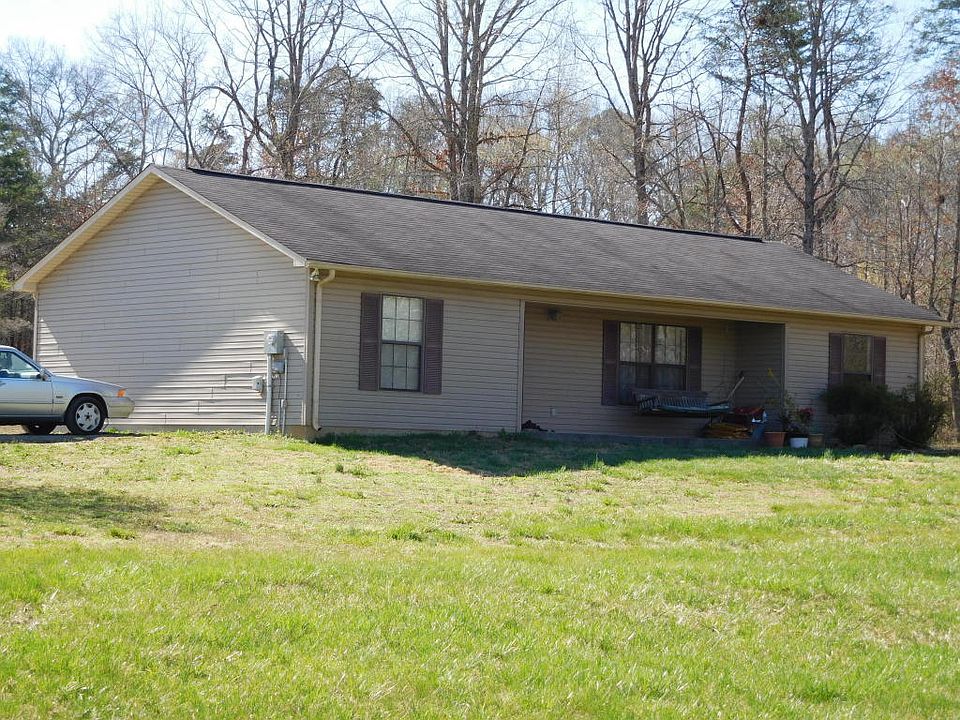 1st image of 228 Memorial Dr