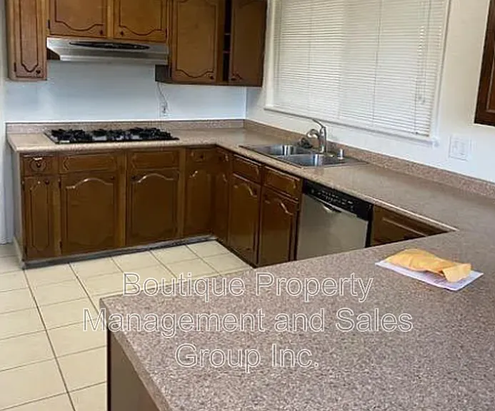 1815 N Westwood Ave #A — Photo 11