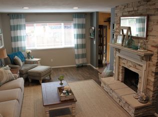 624 S Elm St, Arroyo Grande, CA 93420