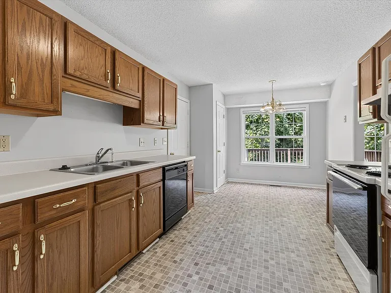 3171 Buckhorn Ct — Photo 21