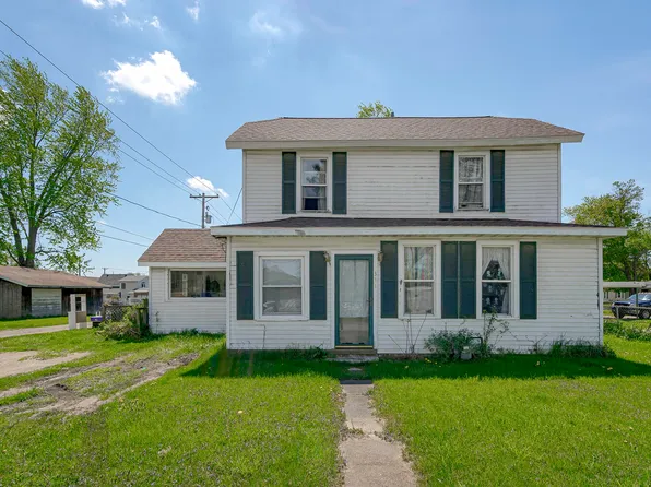 331 Myrtle St, Watervliet, MI 49098