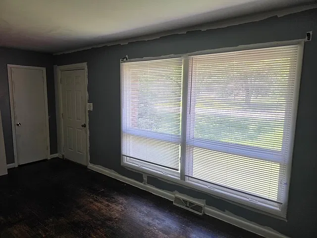 3 bed, 1084 sqft, $1,225 — Photo 3