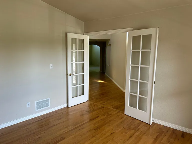 5406 Hunter Dr — Photo 5