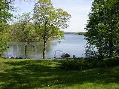 4th image of 991 S Gull Lake Dr
