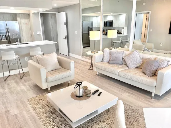 (undisclosed Address), North Miami Beach, FL 33160