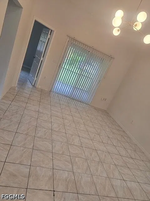 3 bed, 2.0 bath, 1100 sqft, $1,700 — Photo 3
