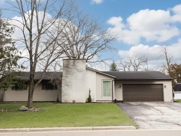 504 Haskin Dr, Pardeeville, WI 53954