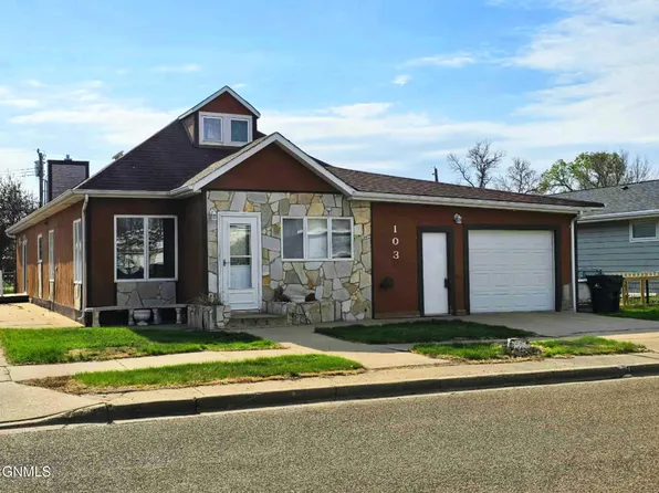 103 2nd Ave SW, Hazen, ND 58545