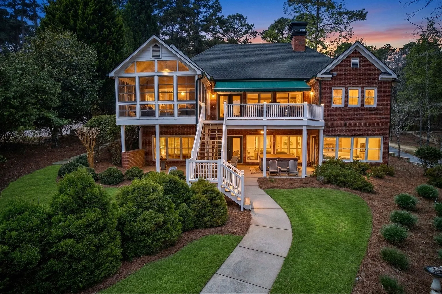 1180 Club Cove Dr photo 1