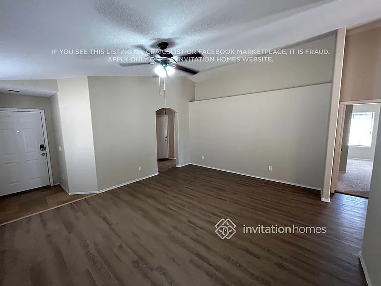 1628 W Minton St — Photo 2