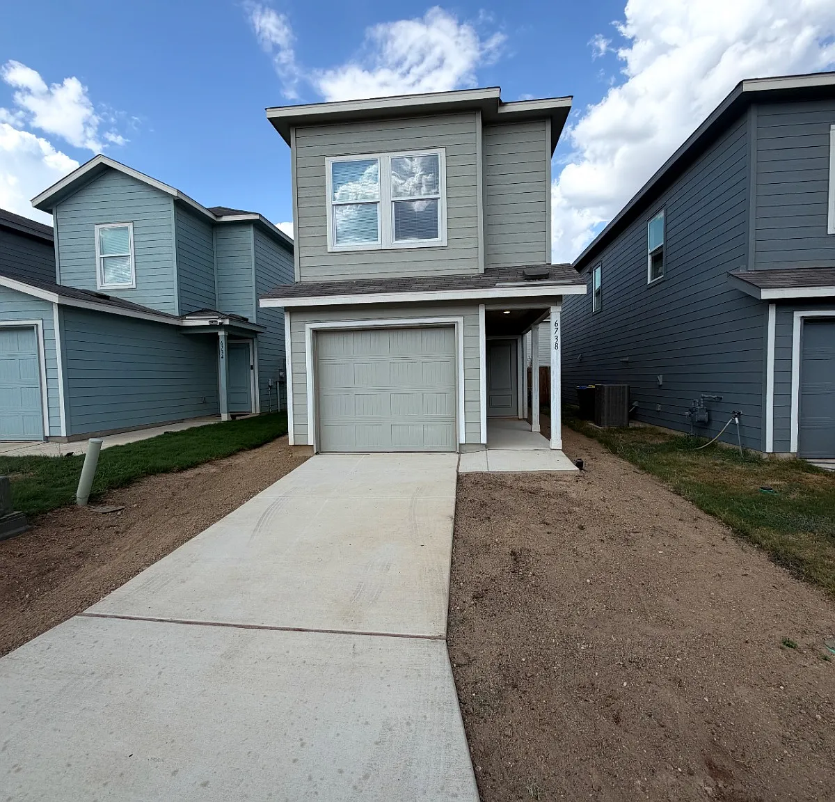 4 bed, 2.5 bath, 1535 sqft, $1,650 — Photo 1