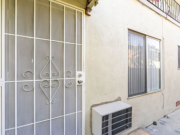 2nd image of 1132 Rosedale Ave APT 2