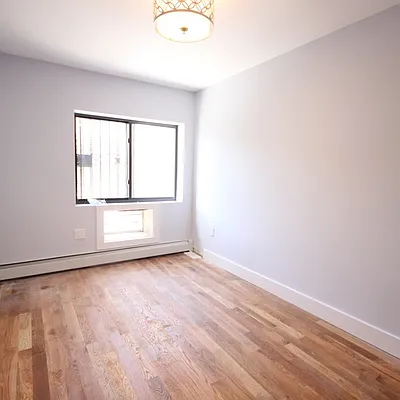 Rented by Nooklyn NYC LLC | media 54