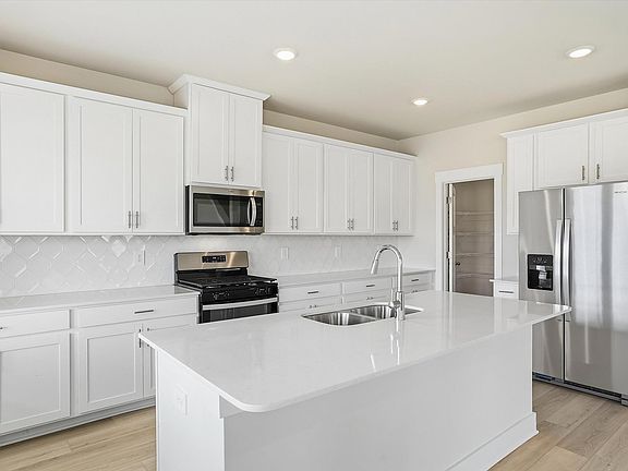 Welcome to the Dakota floorplan at Ashby Woods.