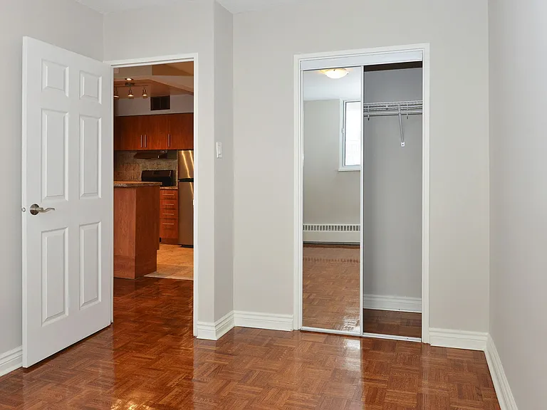 230 Oak St — Photo 27