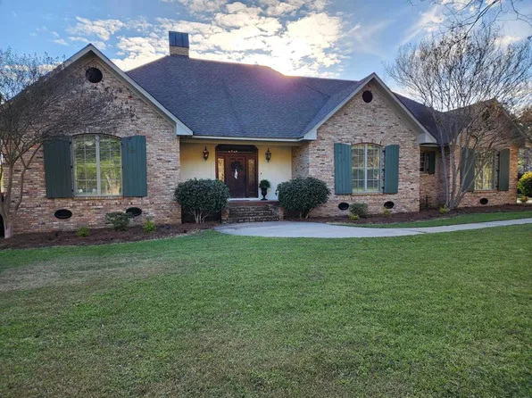 112 Cherrybark Ln, Natchez, MS 39120