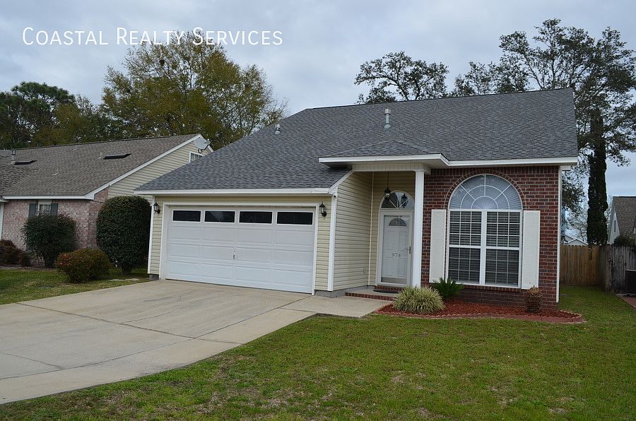 1st image of 974 Claeven Cir