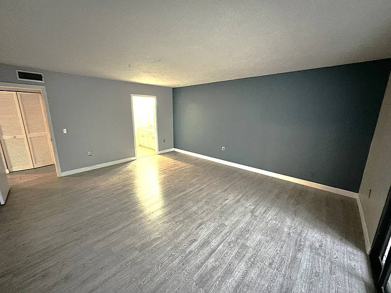 283 Sherwood Dr — Photo 14