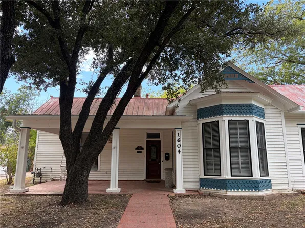 1604 S Austin Ave, Georgetown, TX 78626