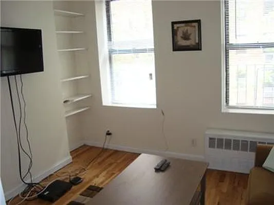 Rented by Luxor Homes & Investment Realty | media 26