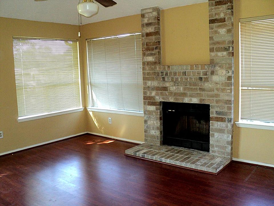 1st image of 2502 Edgedale Dr