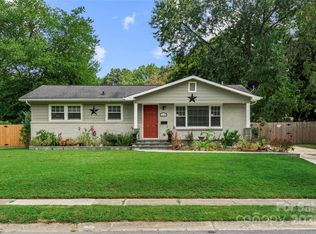 3949 Fieldcrest Rd, Charlotte, NC 28217