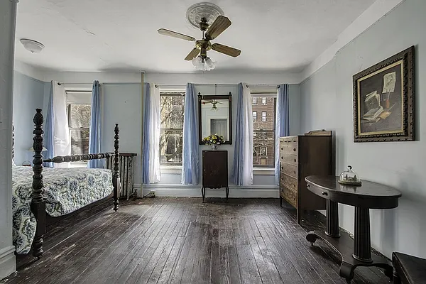 Sold by Compass | media 16
