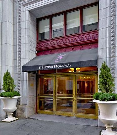 3rd image of 300 N Broadway #1703