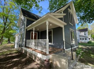 323 E Main St, Maple Rapids, MI 48853