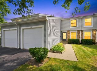 1989 Georgetown Ln, Hoffman Estates, IL 60169