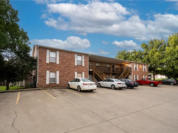 1431 W Sligo St APT 1, Fayetteville, AR 72701