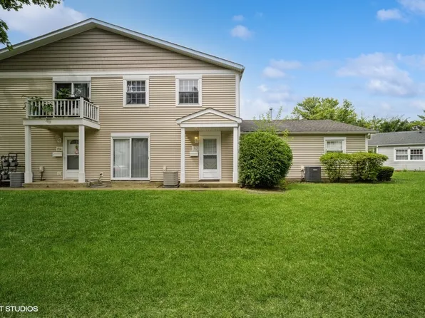 1312 Exeter Ct, Wheeling, IL 60090