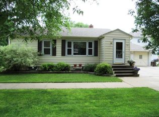 114 E 4th Ave, Redfield, SD 57469