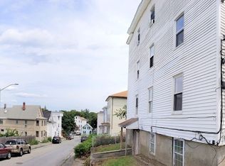 83 Penn Ave, Worcester, MA 01604