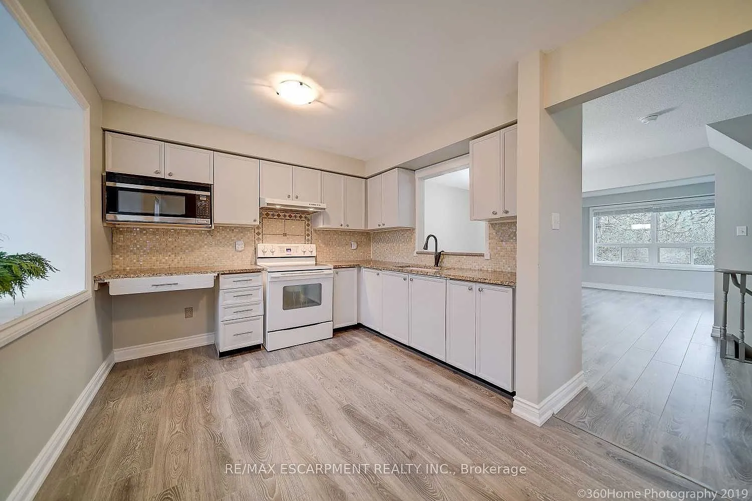 3 bed, $3,375 — Photo 3