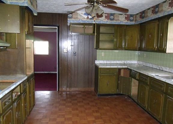 4th image of 85 Moonlight Dr