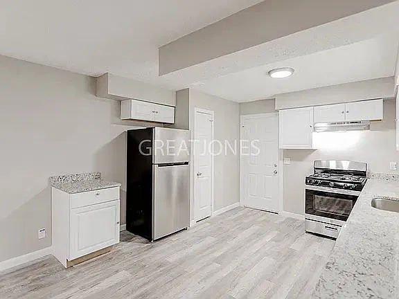 3 bed, 1.0 bath, 1192 sqft, $1,535 — Photo 4