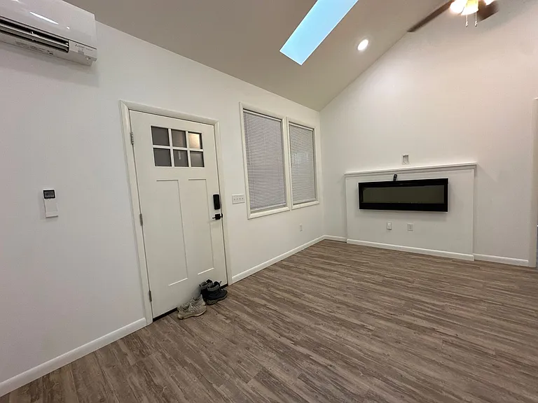 University Park Apartments near Cornell University — Photo 378