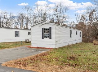 55 Norwich Place, Londonderry, NH 03038