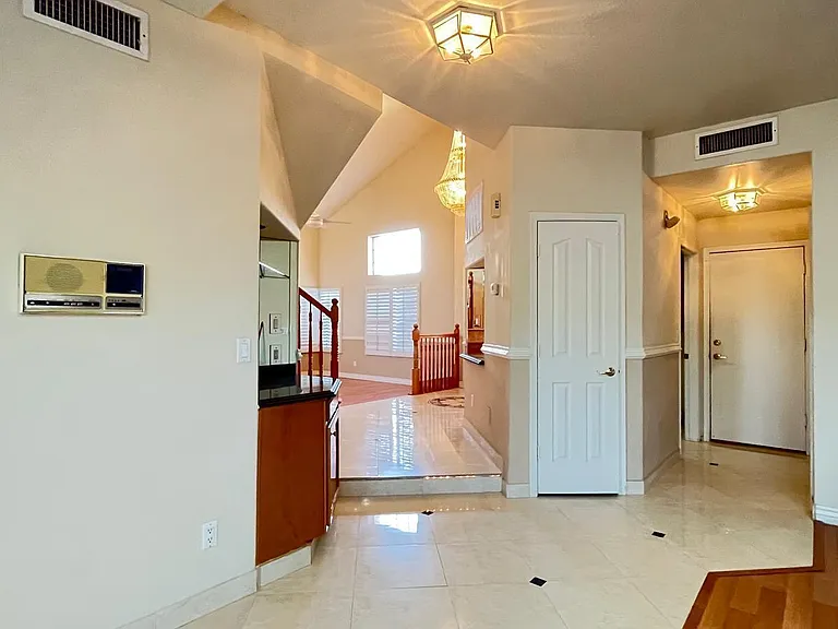 5545 W Wethersfield Dr — Photo 22