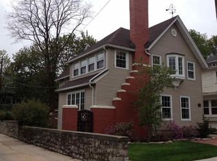 124 Glen Rd, Rockford, IL 61103