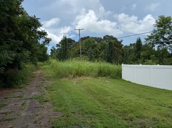 1058 Placid Ln, Bedford, VA 24523